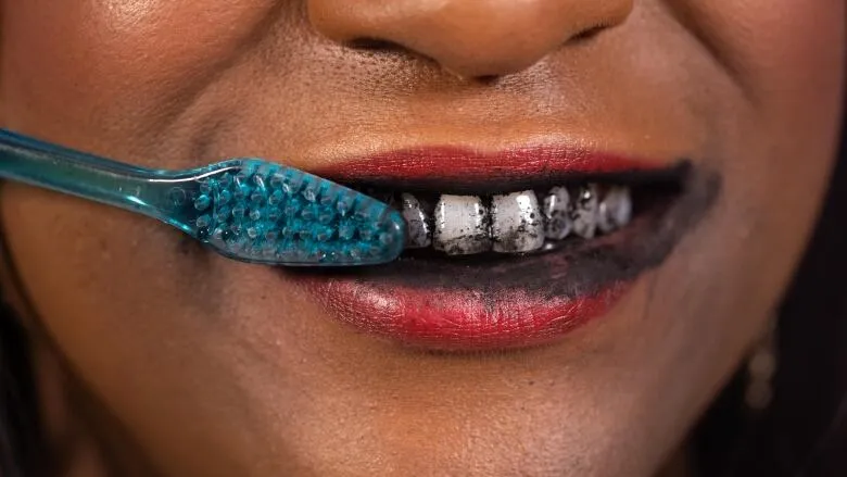 30774 charcoal whitening effectiveness