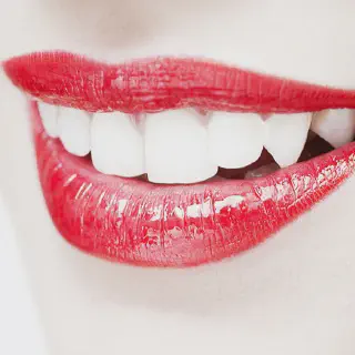 /img/30976-teeth-whitening-deals-comparison.webp